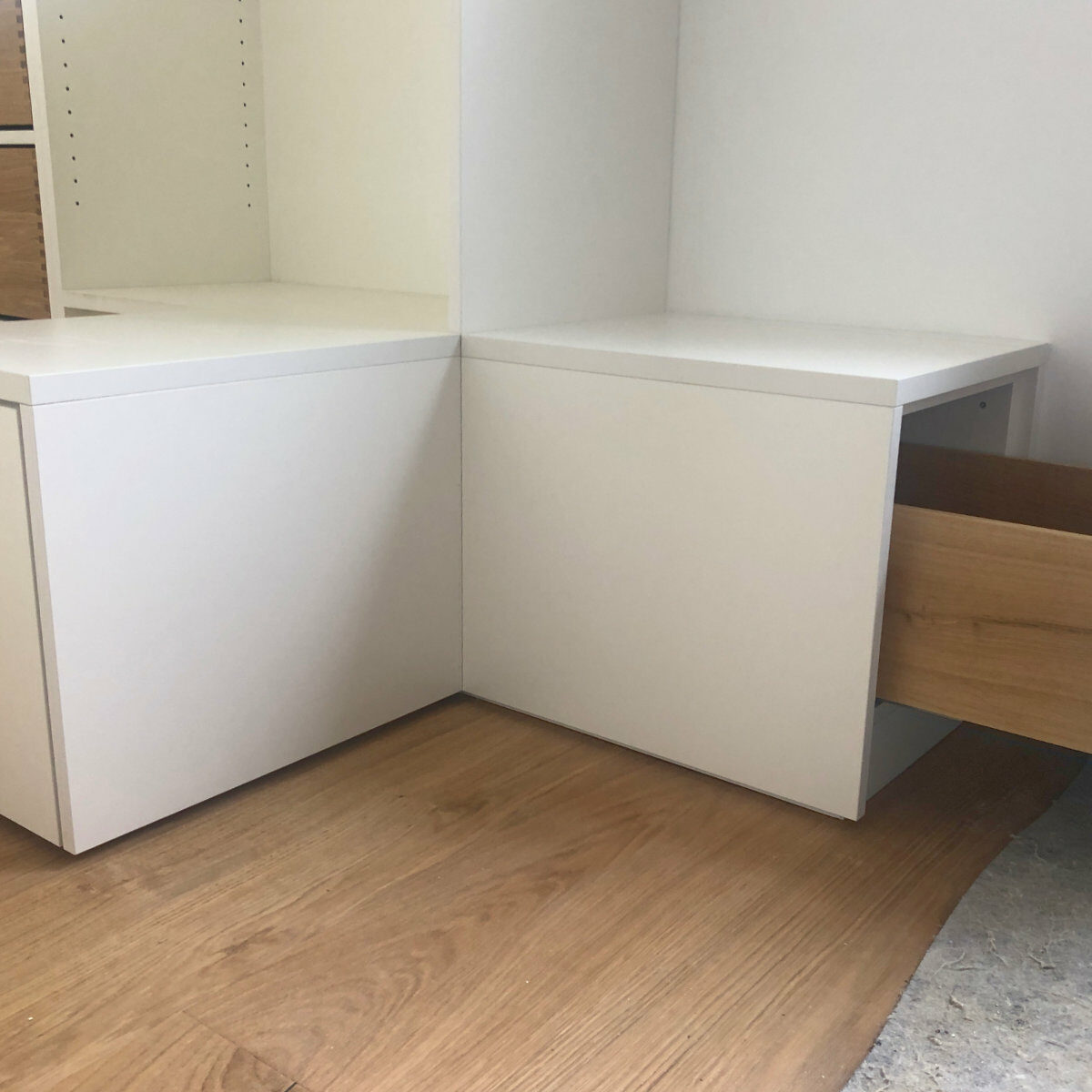 Innenausbau 02 03 Innenausbau 02 03