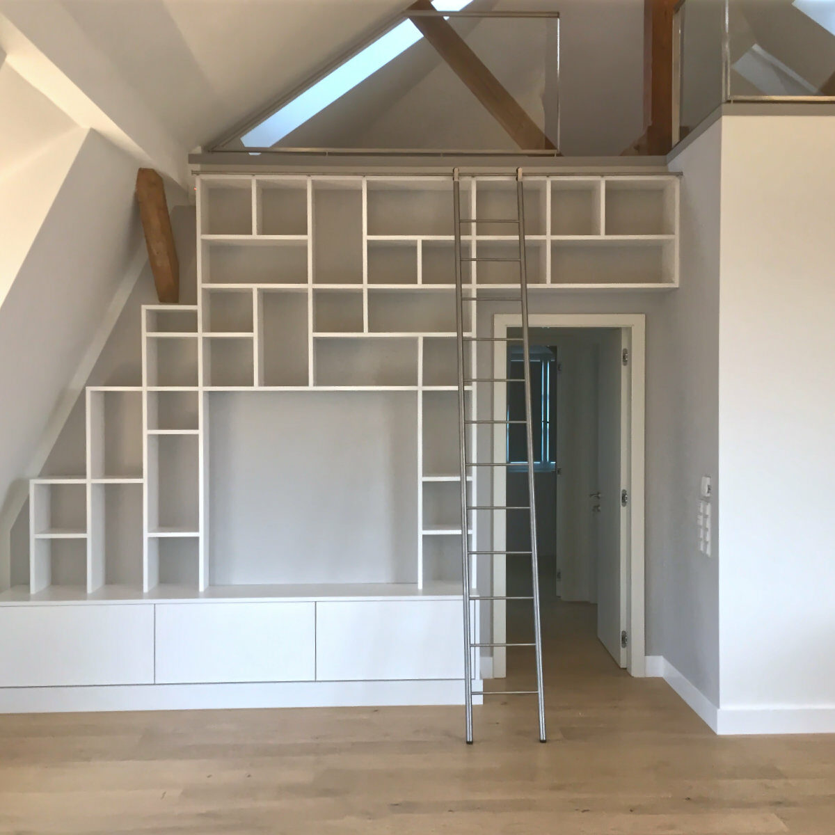 Innenausbau 03 01 Innenausbau 03 01