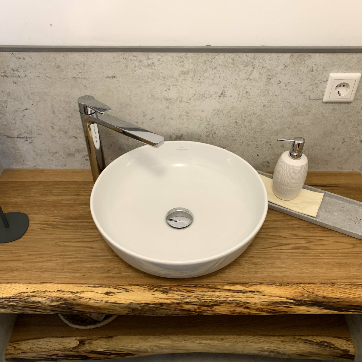 Innenausbau 17 02 Innenausbau 17 02